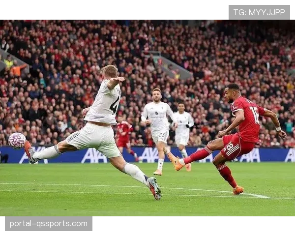 利物浦平局症结分析,斯洛特战术调整难破密集防守